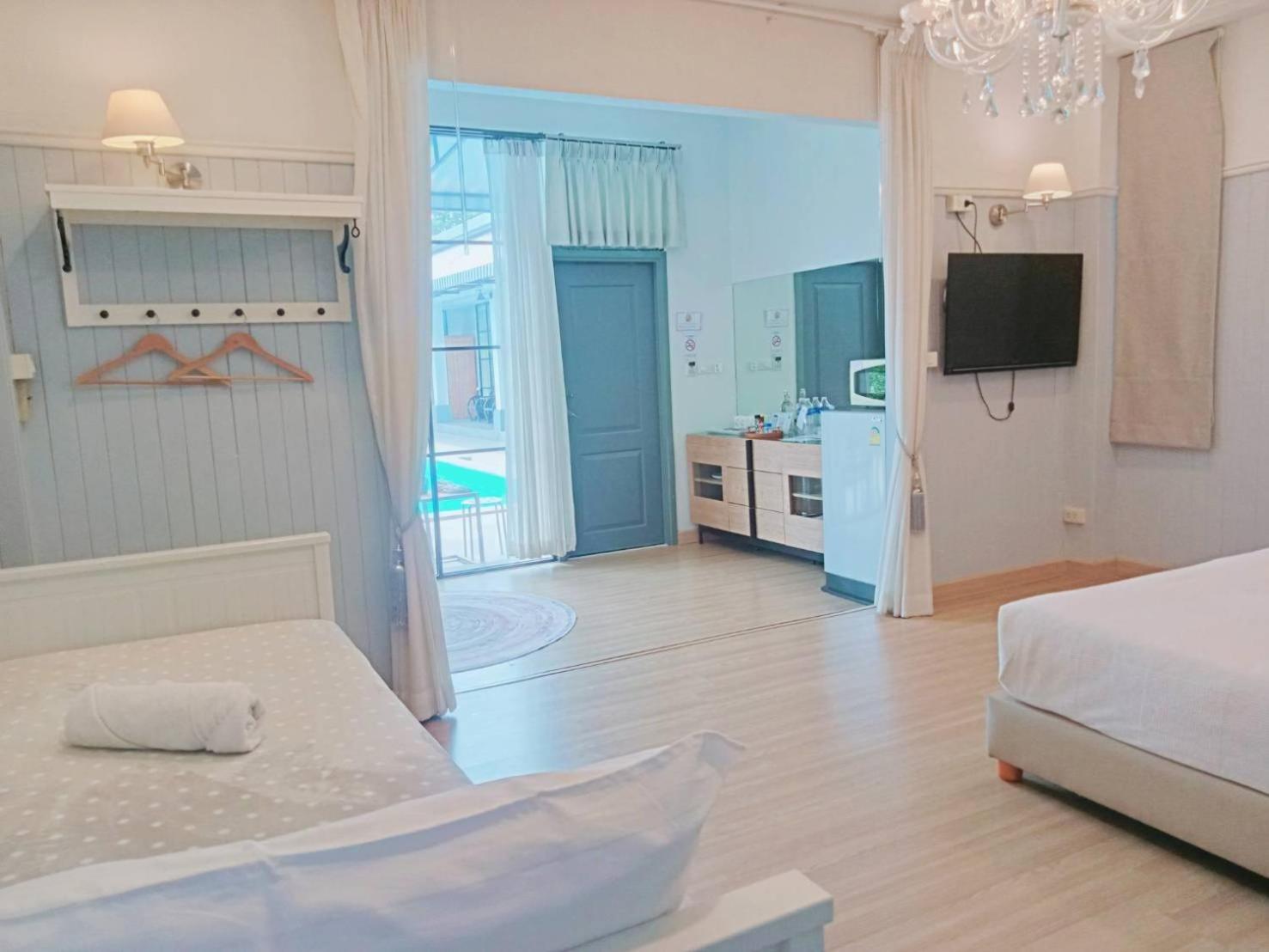 La Riva Boutique Hotel Kamphaeng Phet Exterior foto