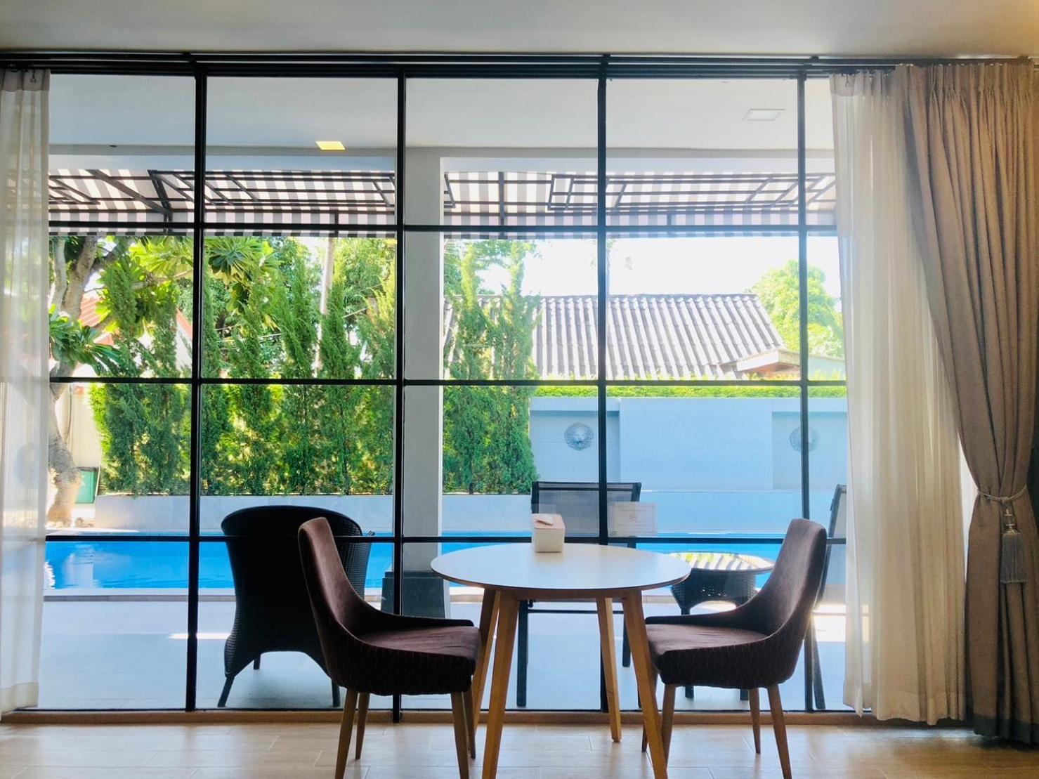La Riva Boutique Hotel Kamphaeng Phet Exterior foto