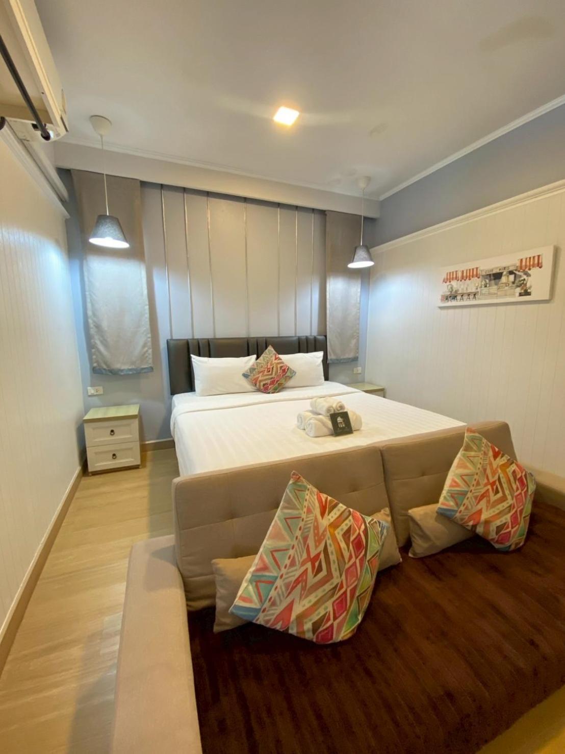 La Riva Boutique Hotel Kamphaeng Phet Exterior foto